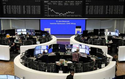 European Stocks Decline on Banking and Semiconductor Shares Drop