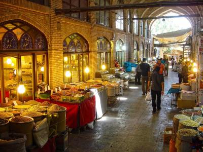 Huge Fire in Tehran Grand Bazaar with No Casualties