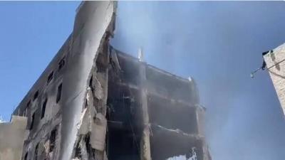 Video - Fire Causes Partial Collapse of Sponge Factory in Jordan