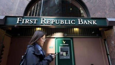 Urgent American Talks to Save "First Republic Bank"