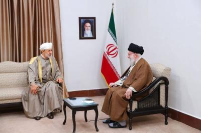 Khamenei During Meeting with Oman's Sultan: We Welcome Improved Relations with Egypt