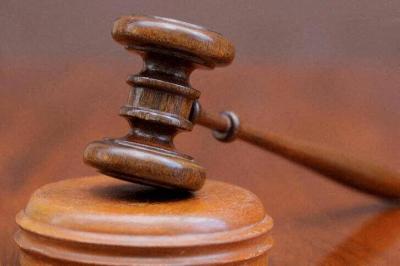Court Decision Invalidates School Directives Requiring Tuition Payments in US Dollars