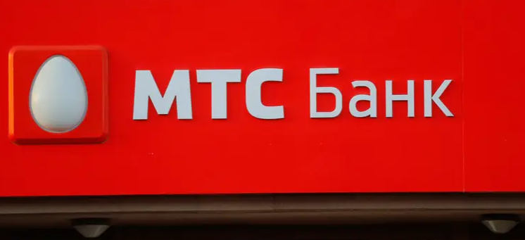 UAE Revokes License of Russian Bank 