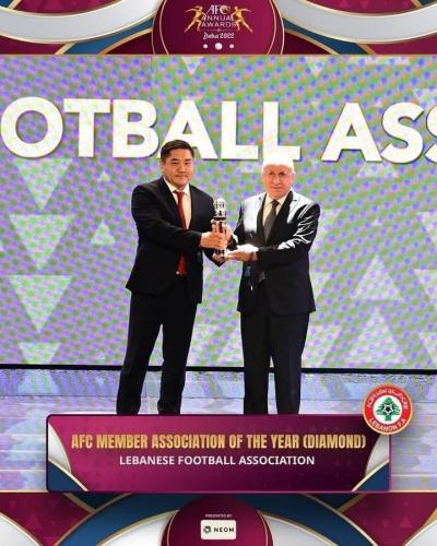 Title: Lebanese Football Federation President Hashim Haidar Receives Award