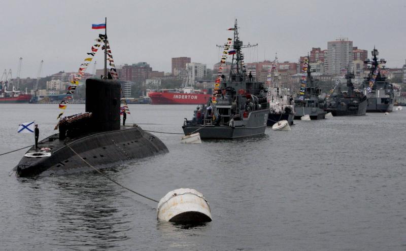 Russia Builds Reserves of Assets Immune to Western Sanctions