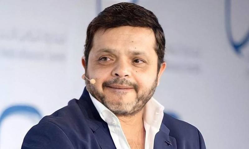 Title: Mohamed Henedy Admits: My Movie Poster is Stolen... and Tamer Hosny Responds!
