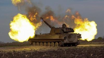 Title: Ukrainian Heavy Artillery Unleashes "Hell" on Russian Lines
