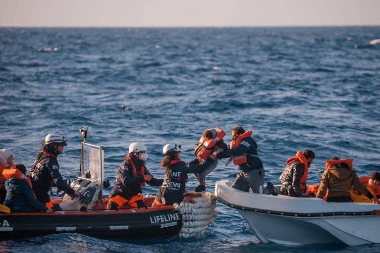 Spain Investigates Possible Delays in Migrant Rescue