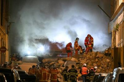 Injuries from Building Collapse in Marseille and Fears of People Trapped Under the Rubble