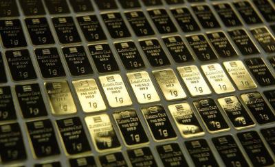 Gold Drops Due to Decreased Demand as Banking Crisis Fears Lessen