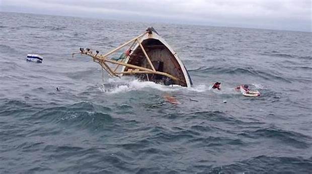 Death of 4 People in Boat Capsize in Bangladesh