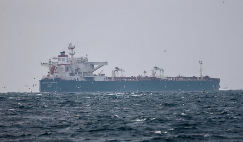 Iran Detains Tanker Carrying 900 Tons of 