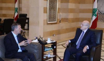 Lazarini Discusses Conditions of Palestinian Refugees with Mikati and Bou Habib
