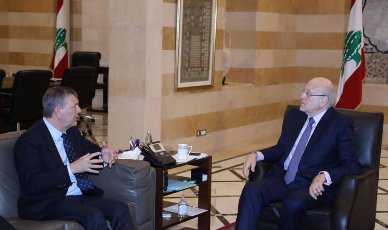 Lazarini Discusses Conditions of Palestinian Refugees with Mikati and Bou Habib