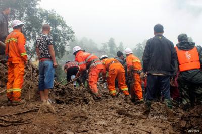 One Dead and Seven Missing in Landslide in China