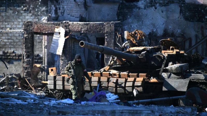 Ukraine Destroys Russian Air Defense System in Crimea