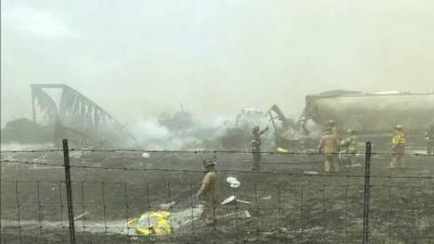 Video: 100-Car Pileup and 6 Deaths in Dust Storm in Illinois, USA