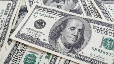Dollar Rises Amid U.S. Debt Default Risks