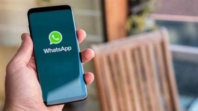 The Story of WhatsApp at Five in the Morning Between Jumblatt and Safa