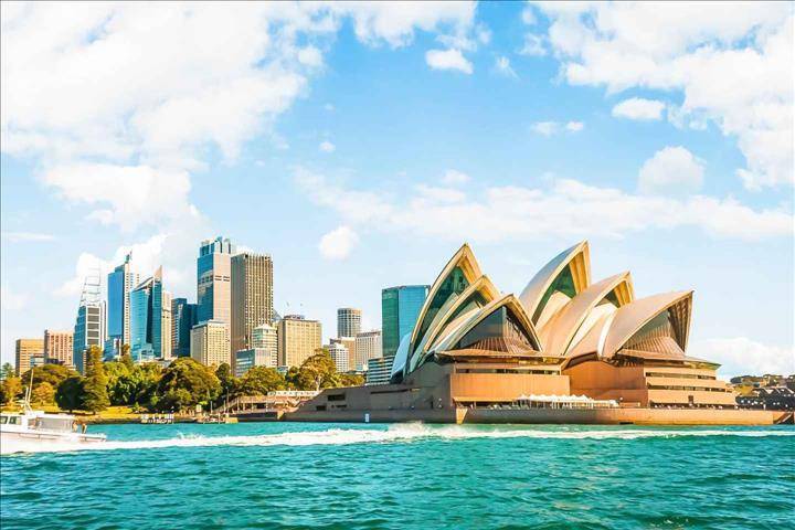 Sydney Experiences Hottest Days in Over Two Years