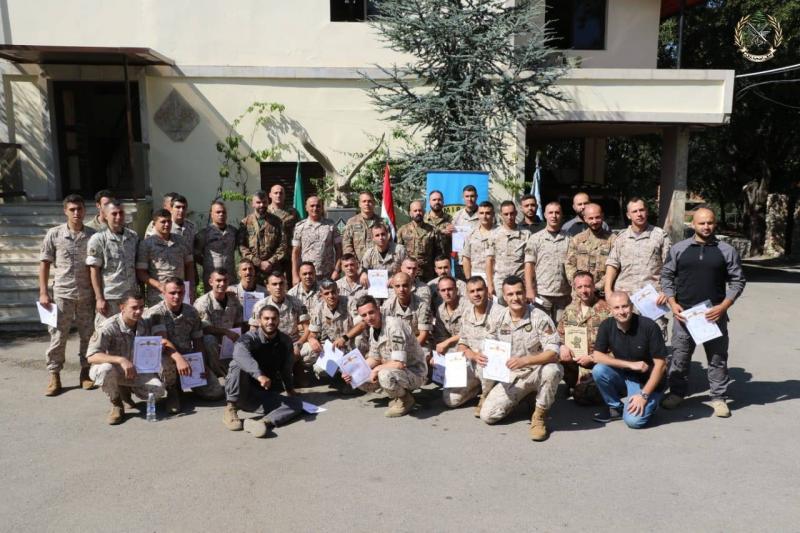 Army: Graduation Ceremony and Distribution of Certificates to Paratroopers