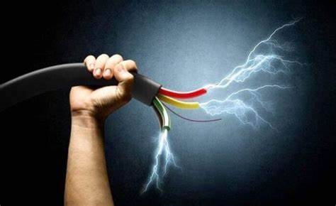 Electric Shock Claims the Life of a Worker in Tyre
