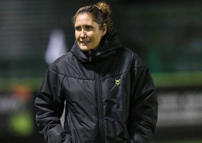 First Female Coach of Men's Professional Team in England Steps Down