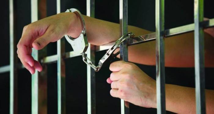 In Ghazieh.. Neighbor Steals Gradually