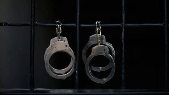 Prisoner Escapes from Hospital