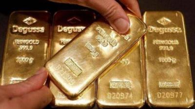 Gold Rises with Dollar Decline