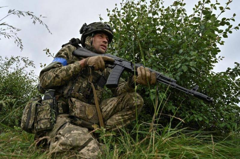 Title: EU Increases Military Aid Fund for Ukraine by €3.5 Billion