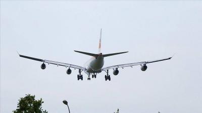 Cancellation of 900 Flights as Typhoon "Kahnun" Approaches Japan's Okinawa