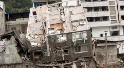 Title: Four Killed in Building Collapse in East China