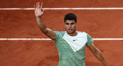 Alcaraz Dominates Daniel at the French Open