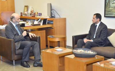 Presidency Between Geagea and Qatari Ambassador