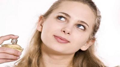 How a Woman Can Use Her Fragrance to Achieve Her Desires and Goals