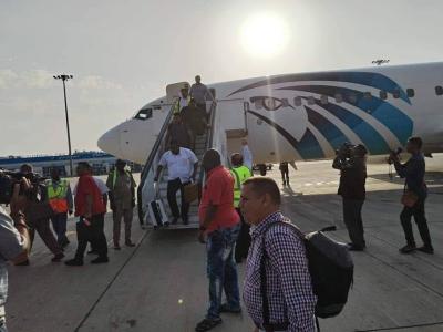 First Egyptian Civilian Plane Lands in Sudan Since Outbreak of Crisis