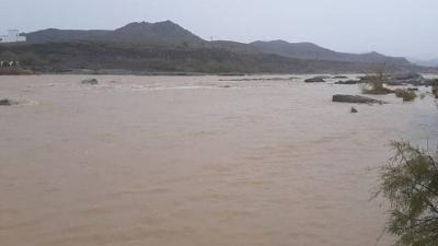 Video: Floods Sweep Away Car and Everything in Their Path in Oman