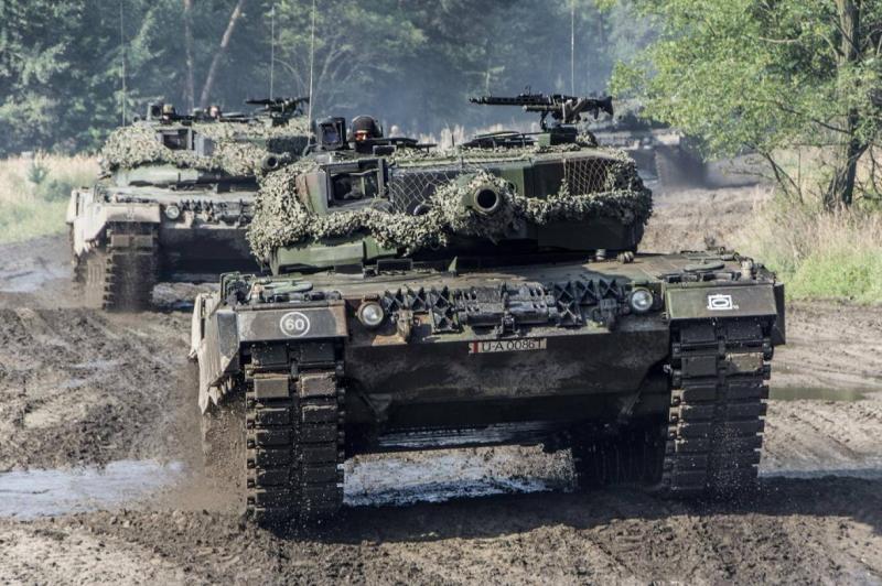 European Country Purchases Used Tanks to Send to Ukraine