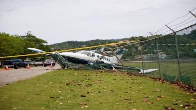 Title: American Official and Family Killed in Air Disaster in the United States