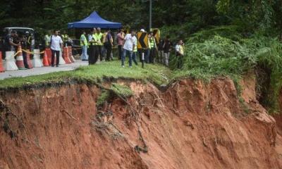 Landslide Kills 21 People in Malaysia