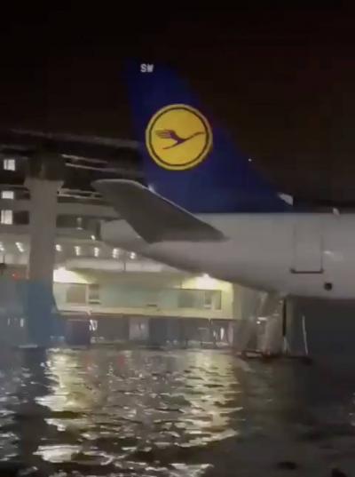 Heavy Rains Cause Chaos at Frankfurt Airport
