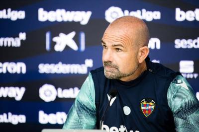 After a Winless Streak: Granada Sacks Coach Lopez