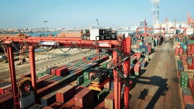 Title: "Maersk Announces Temporary Suspension of All Shipping Operations in the Red Sea"