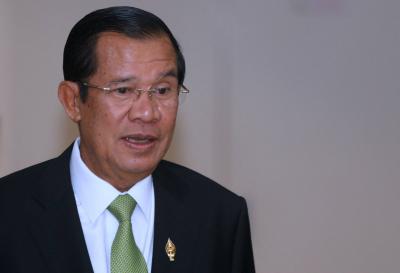 Cambodian Prime Minister Announces Intention to Resign
