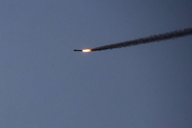Title: Israeli Army Responds with Artillery to Missile Launch from Syria