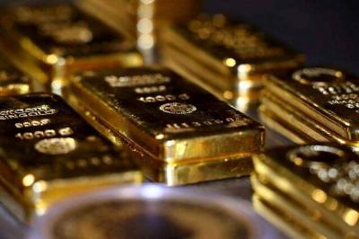 Gold Shines Amid Safe Haven Demand Amid Middle East Tensions