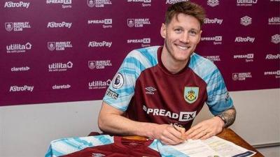Burnley Signs Vigoro on a Free Transfer