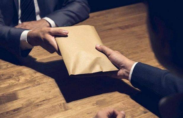 Bribery Accusations Against U.S. Diplomats in Spain