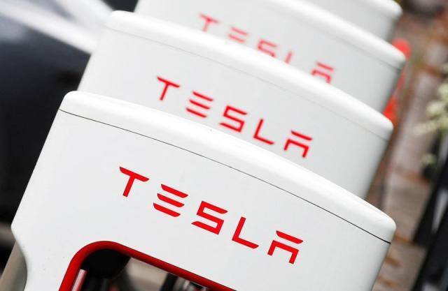 Negotiations Between Tesla and Saudi Arabia to Establish Electric Car Factory
